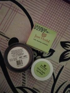 Just Herbs Lip Mask And Rivona  Scrub