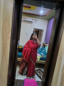 Blood Red Saree With Mehendi Design