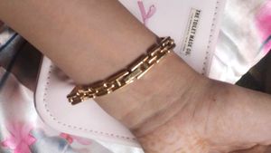 pinteresty vintage gold watch