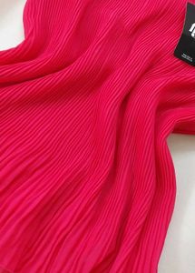 BRAND NEW TAGGED TOP