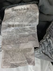 BERSHKA GREY CARGO FOR WOMEN