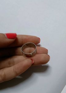 Minimalist silver tone ring | Size 17 | Unisex
