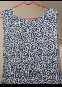 Sleeveless Kurti