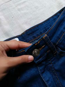 High-waisted Jeans