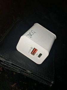 22.5W Charger