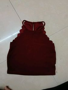 Burgundy Scallop Trim Tank