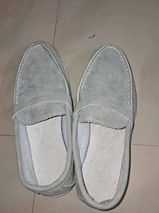 GENTS OR LADY SHOE FROM DUBAI