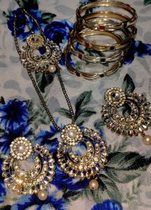 Jewellery Set: Necklace, Earrings &amp; Bangles