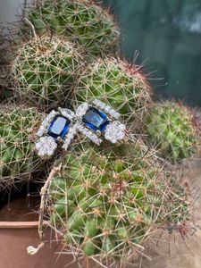 TITANIC BLUE AD STONE STUD