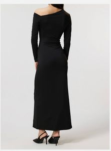 Elegant Black Maxi Dress
