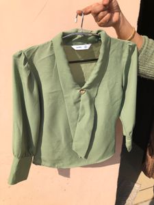 Top For Girls Semi New Untouched Colour Sea Green