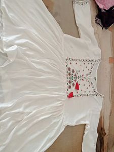White Embroidered Tunic Top