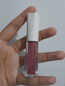 NOY PINK LIQUID LIPSTICK