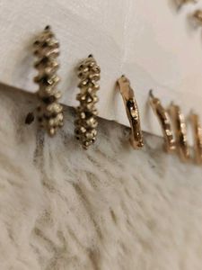 Gold Tone Earring Set