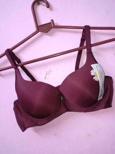 New with tag Burgundy Everyday Bra