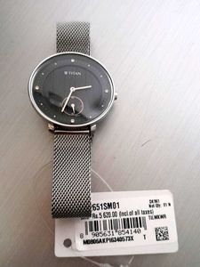 Titan neo women’s V analog watch