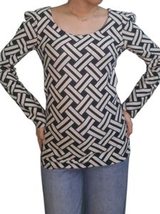 Patterned Long Sleeve Black And White Top