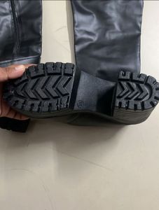 Stylish Black Thigh-High Platform Boots