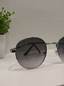 Retro Round Sunglasses