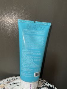 DOT &amp; KEY BARRIER REPAIR HYDRATING GENTLE FACEWASH