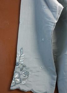 Elegant Grey Embroidered Kurta🩶