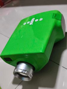 Selling LED Projector