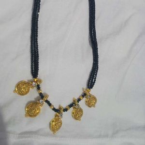 Elegant Black Beaded Necklace