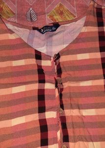Cute Plaid Top
