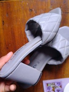 Offer 700Size 3(36). 21.5-22 Cm