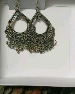 Jewelry Lot: Set Of 6 Earrings &amp; 3 Hand Rings