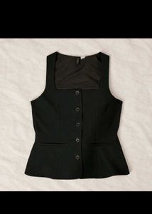 Chic Black Button-Down Vest