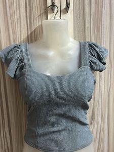 ruffle Sleeve crop Top