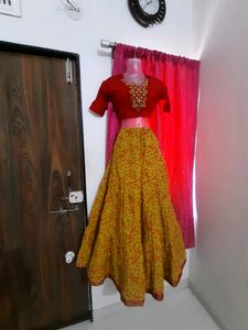 Skirt Nd Crop...