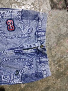 Trending Straight Denim Jeans .