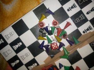 Ludo Chess Snakes Ladder
