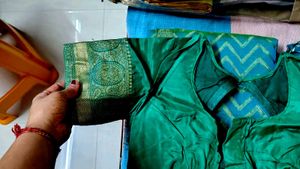 new dual shaded chiffon sea green saree