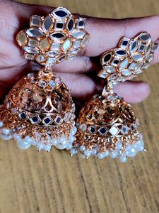 Earrings No:11