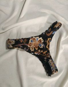 Sale🎉✨Floral Print Thong