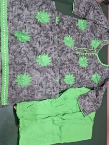 Pure Cotton Chudhidar in Grey with Green Combinati