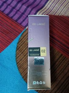 Lakme Lumi-Matte Foundation