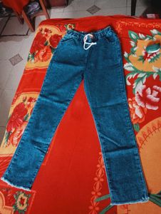 Sanabel Women Jogger Fit Mid Rise Blue Jeans .