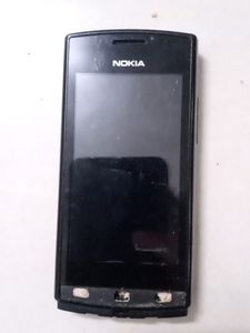 Nokia 500 + Original Battery + 2 Extra Back Cover