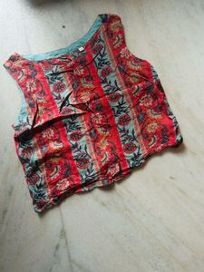 Floral Print Sleeveless Top