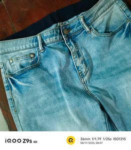 Light Wash  Jeans