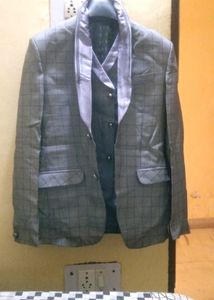 Stylish Grey Checked Suit Blazer for boys