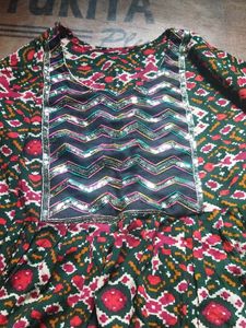 Green Gown. Used Once Or Twice