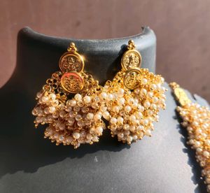 Gold Toned Moti Necklace