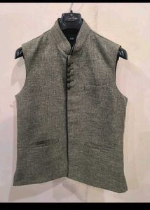 Set of 4 men&#39;s waistcoats for formal events