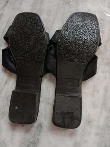 * Slipper