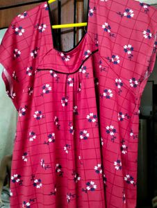 Floral Print Nightsuit free Sizes.good condition.